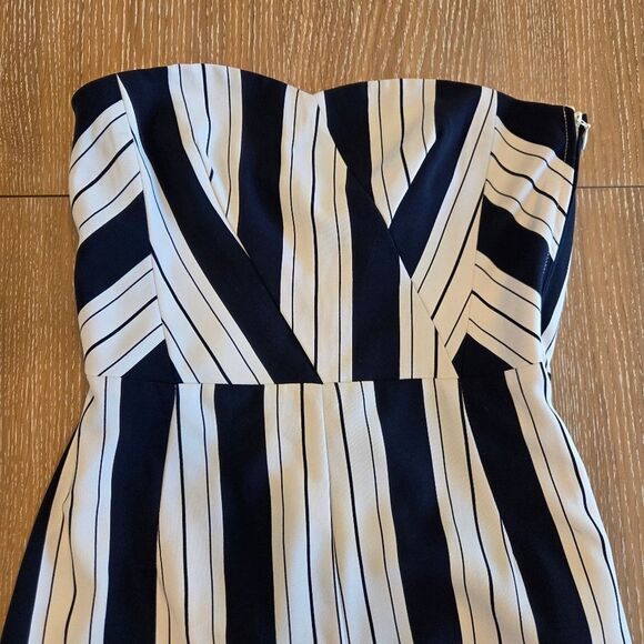 H&M Striped Navy Strapless Culottes Jumpsuit Bandeau Tie Waist Capri Wide Leg 6 - Picture 5 of 10